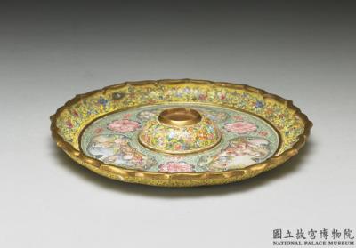 图片[2]-Gold saucer with painted enamel decor, Qing dynasty, Qianlong reign (1736-1795)-China Archive